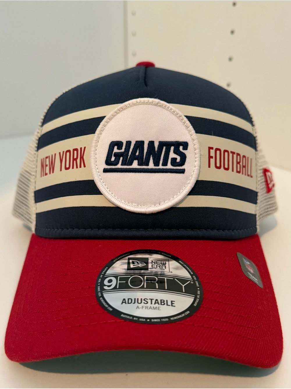 New Era New York Giants Vintage Foam Stripe 9FORTY A-Frame Trucker Hat NFL